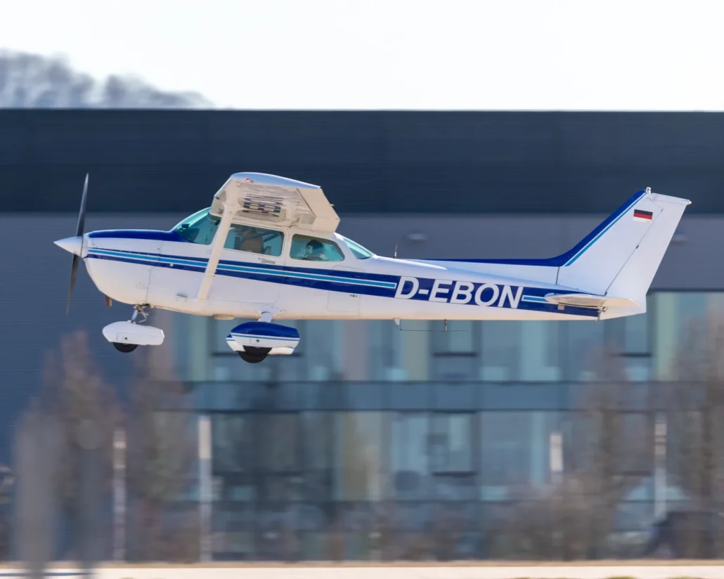 Cessna · D-EBON